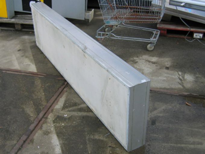 Enkelzijdige lichtbak 230x59 cm